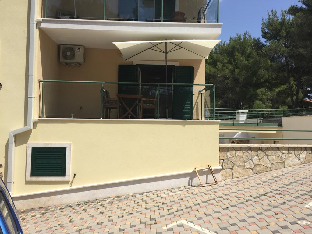 Apartment Maestral Rogač Exteriér fotografie
