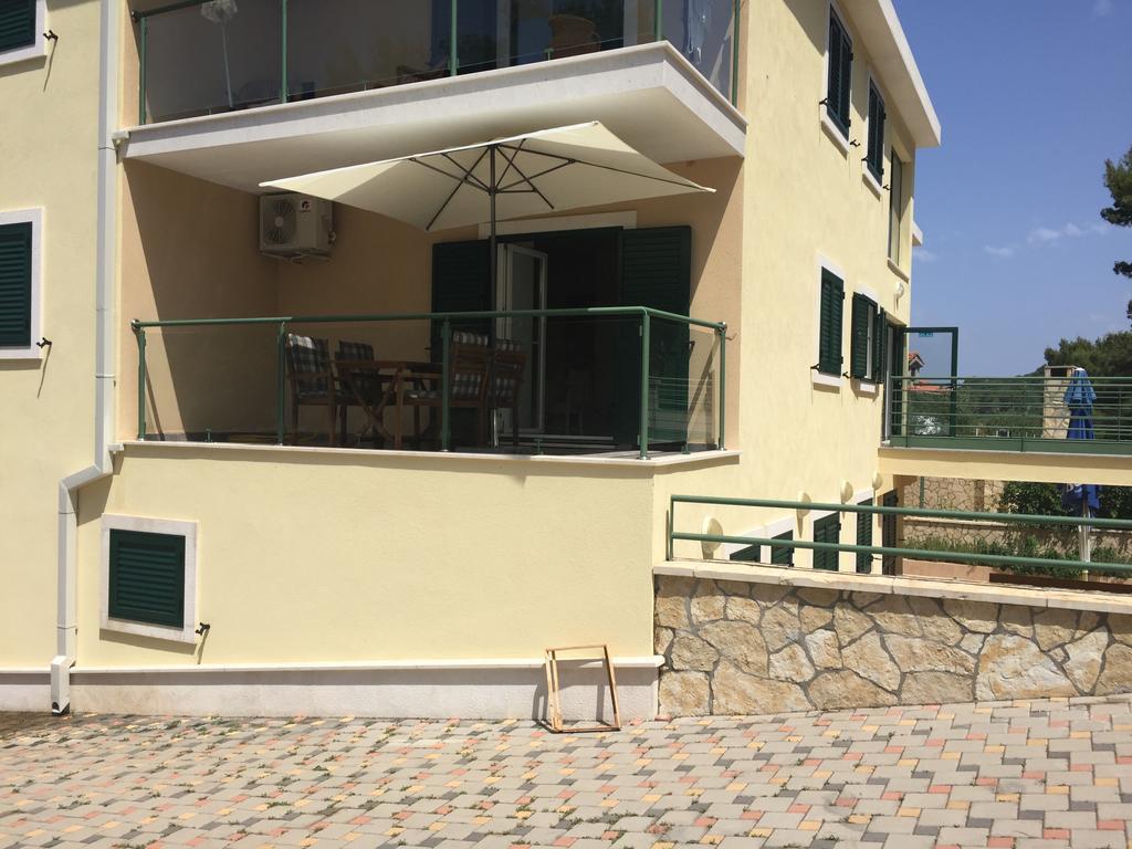 Apartment Maestral Rogač Exteriér fotografie