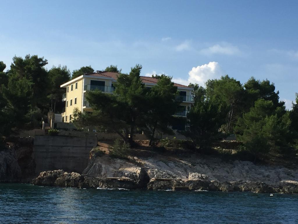 Apartment Maestral Rogač Exteriér fotografie