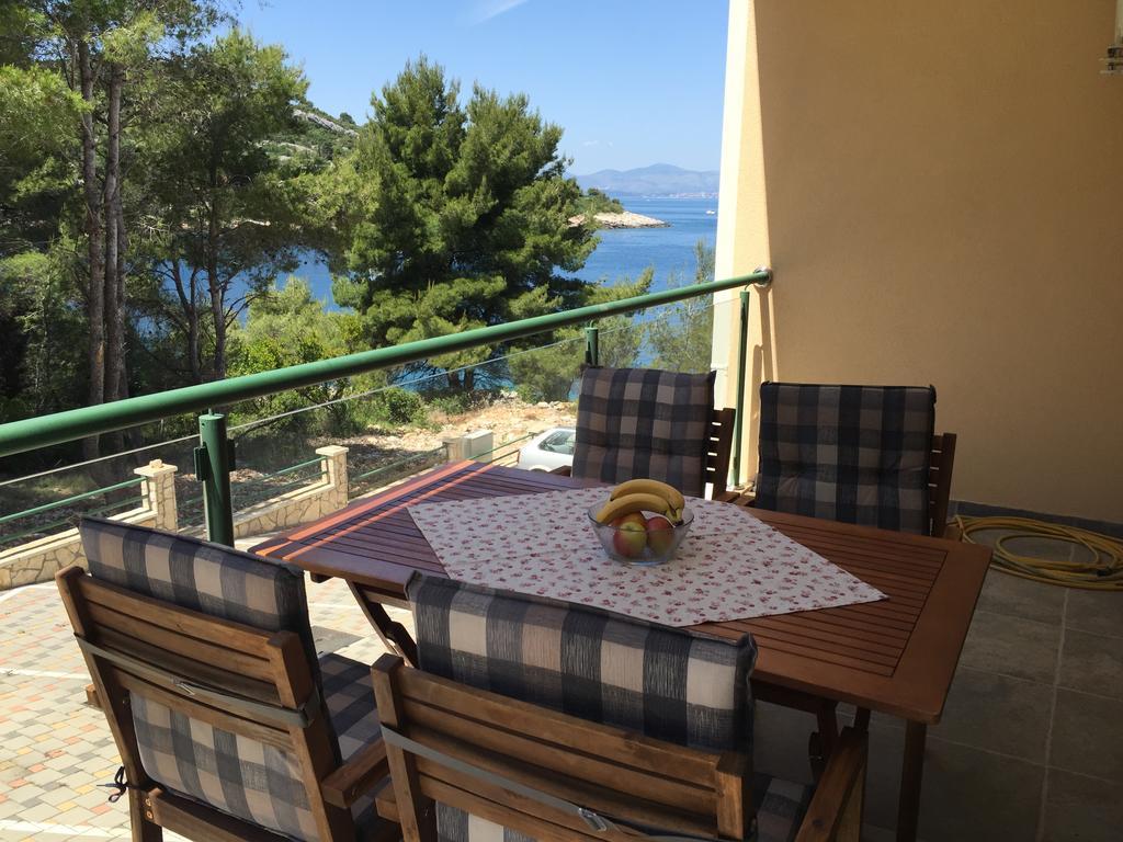 Apartment Maestral Rogač Exteriér fotografie