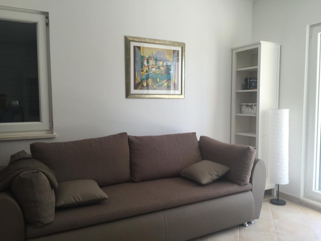Apartment Maestral Rogač Exteriér fotografie